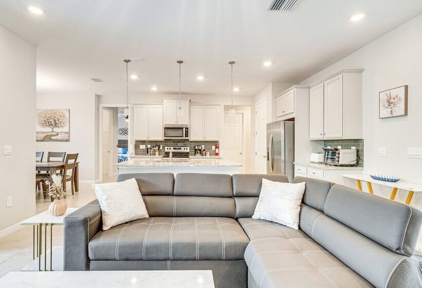 Pet Friendly Port Charlotte Home W/ Gas Grill!