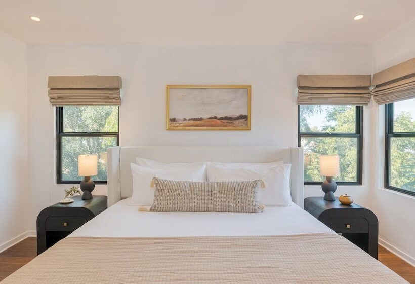 Silver Screen By Avantstay Luxe Backyard Escape