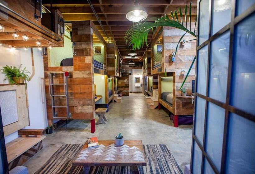 Hostel Podshare East Hollywood