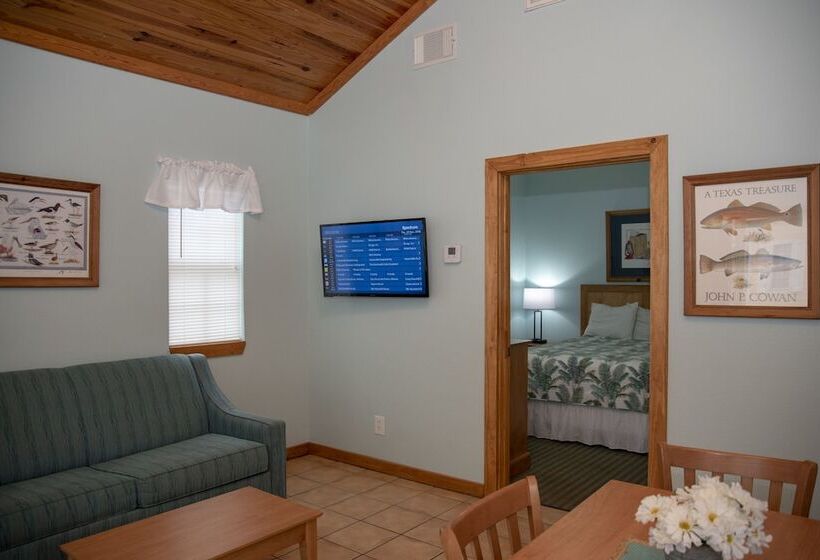 Pelican Bay Resort
