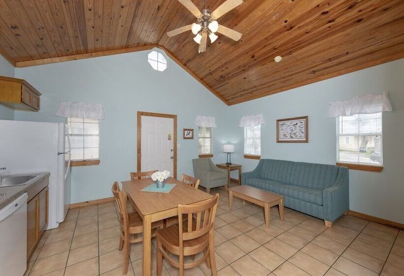 Pelican Bay Resort