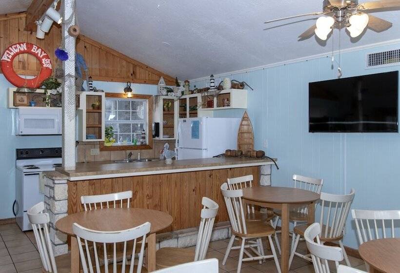Pelican Bay Resort