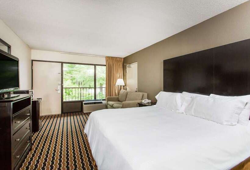 ホテル Quality Inn Near Speedway