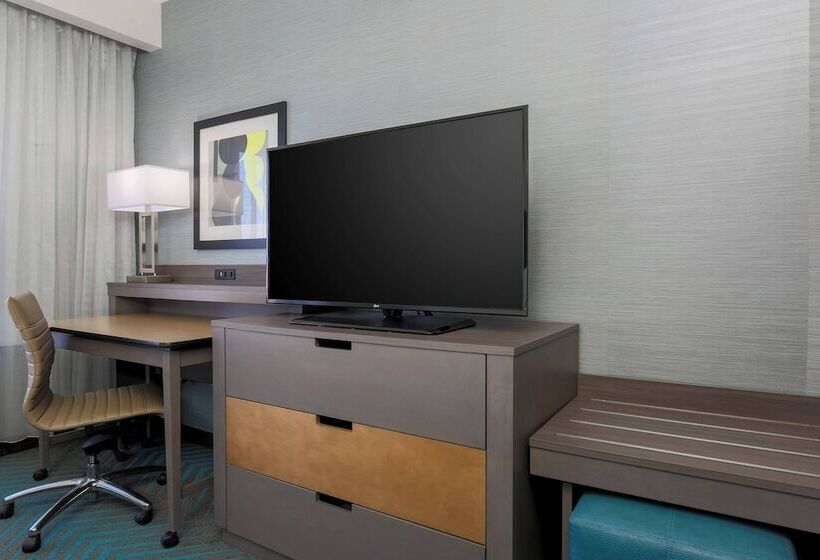 هتل Fairfield Inn & Suites By Marriott Wichita Falls Northwest
