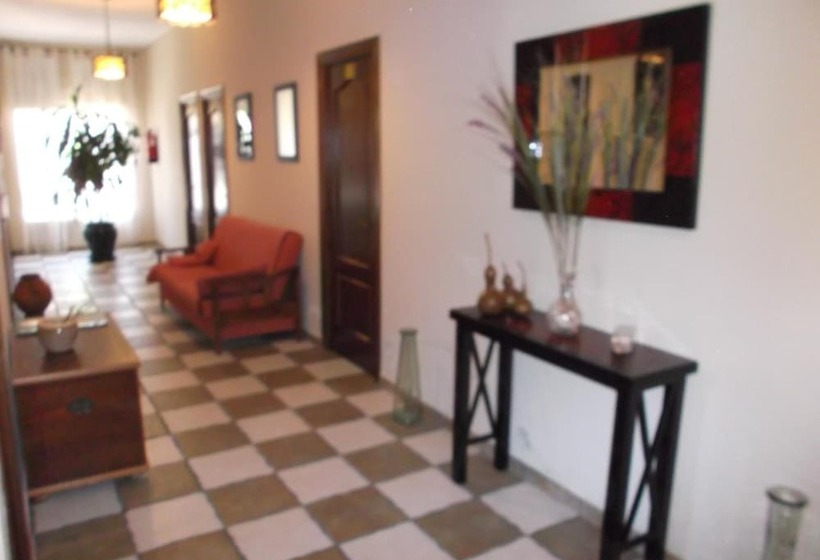 هتل Hostal Restaurante La Ilusión