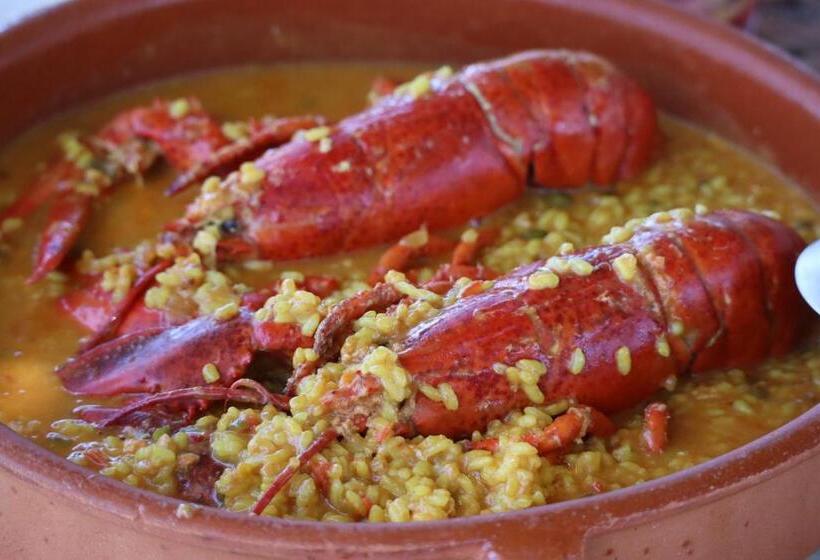هتل Hostal Restaurante La Ilusión