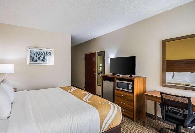 호텔 Quality Inn