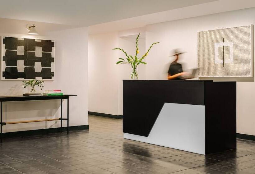 בית מלון כפרי Sonder The Industrialist