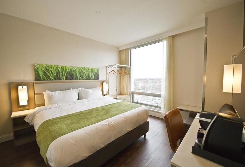 Wyndham Garden Fresh Meadows Flushing