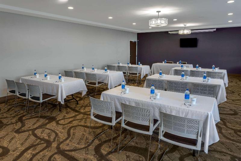 Microtel Inn & Suites By Wyndham Niagara Falls