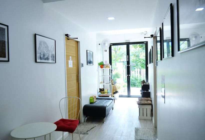 Early Bird Hostel Ayutthaya