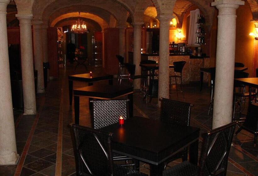 هتل Albergo Villa Francesca Beauty Spa