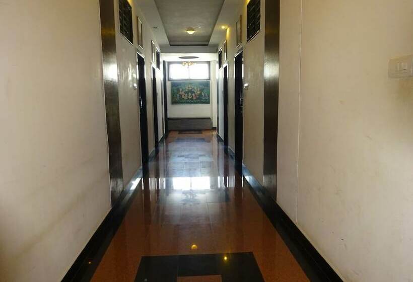 בית מלון כפרי Bhakti Palace