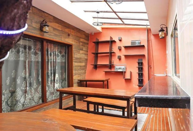 ホテル Ekam Lodge