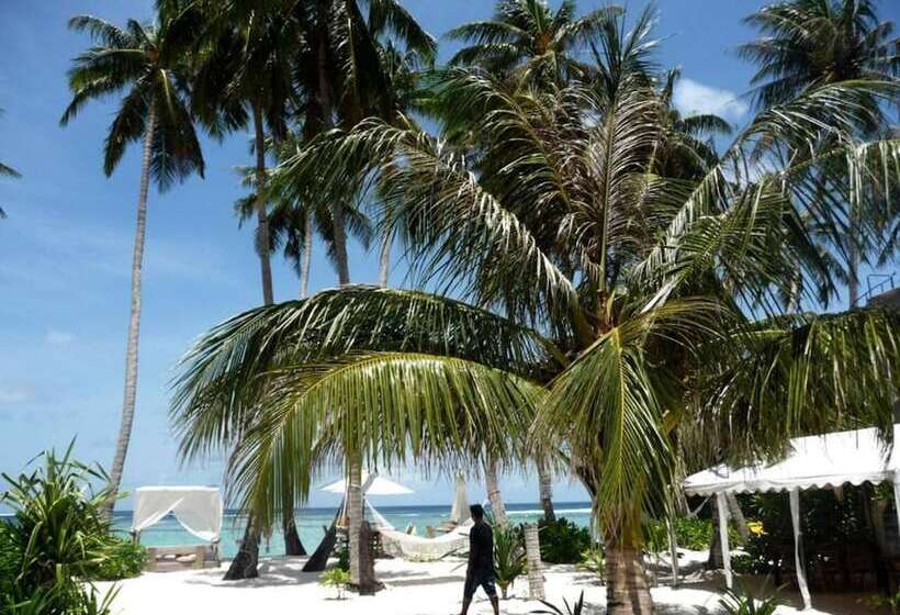 هتل Golhaa View Inn By Tes