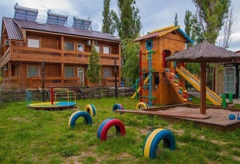 בית מלון כפרי Golubaya Laguna