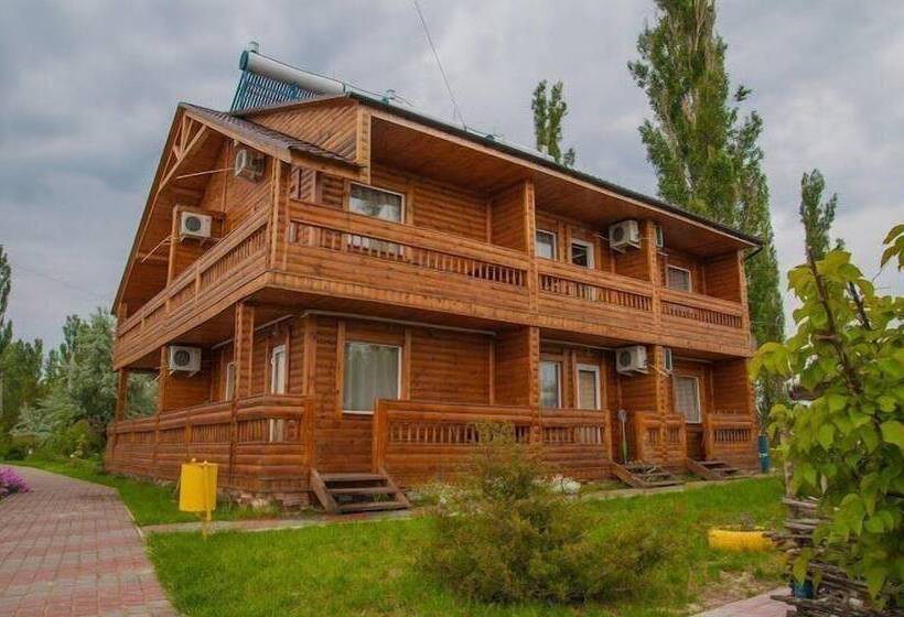 בית מלון כפרי Golubaya Laguna