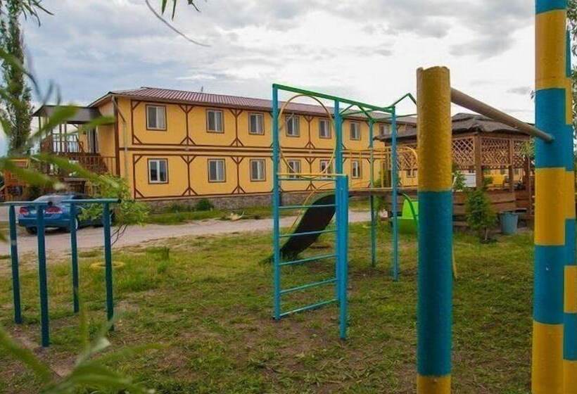 בית מלון כפרי Golubaya Laguna