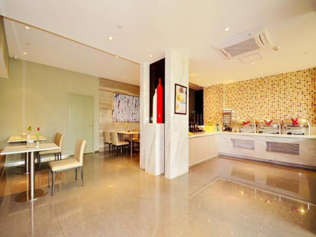 فندق Jinjiang Inn Wuhan Optics Valley Avenue Gaoxiner Road