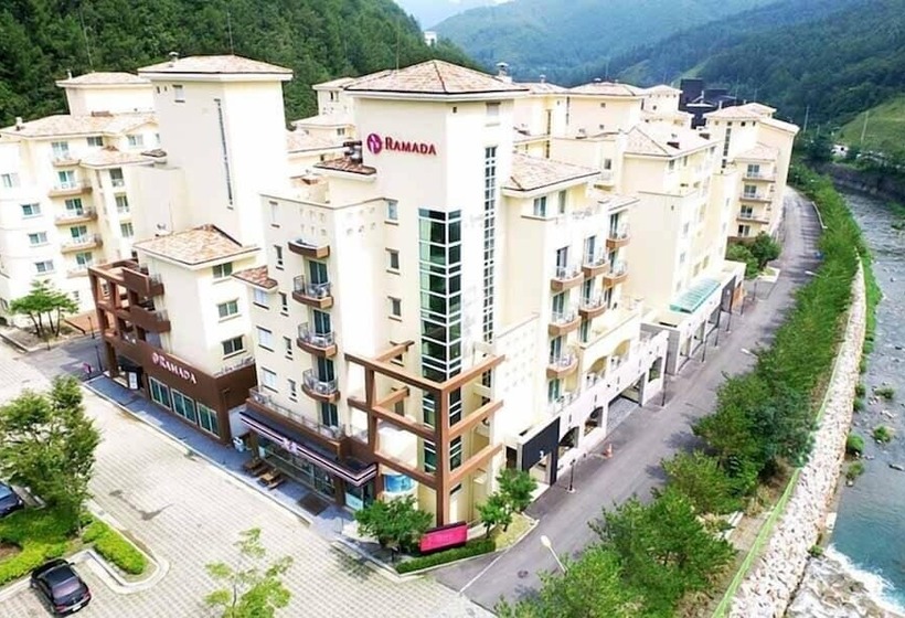 酒店 Ramada Taebaek
