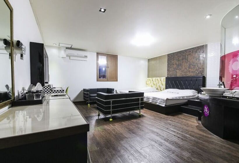 Mong Hotel Seosan