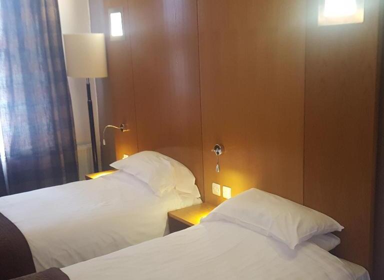 فندق The Renishaw Rooms