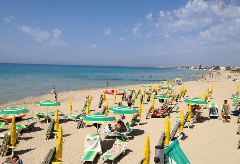 تختخواب و صبحانه Baglio Il Giovinetto