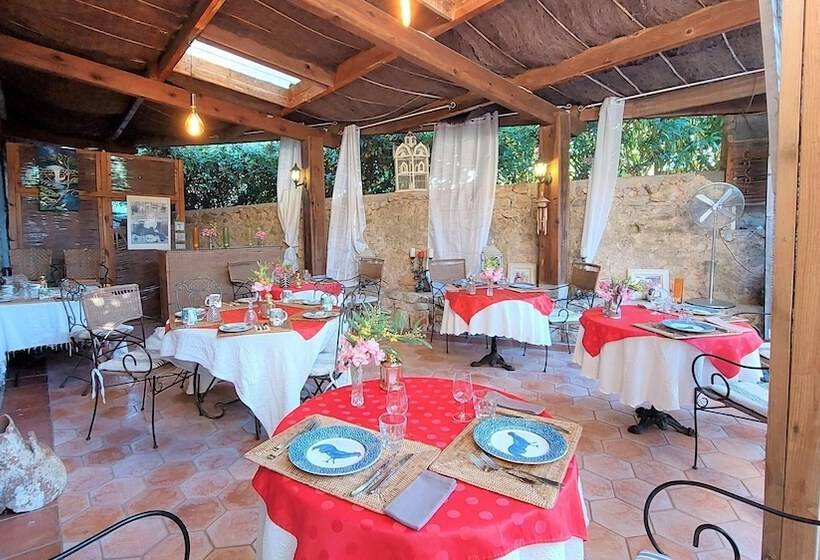 تختخواب و صبحانه La Bergerie Du Moulin