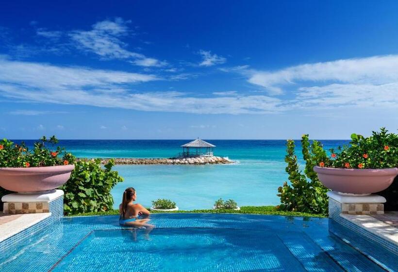 هتل Jewel Grande Montego Bay Resort And Spa