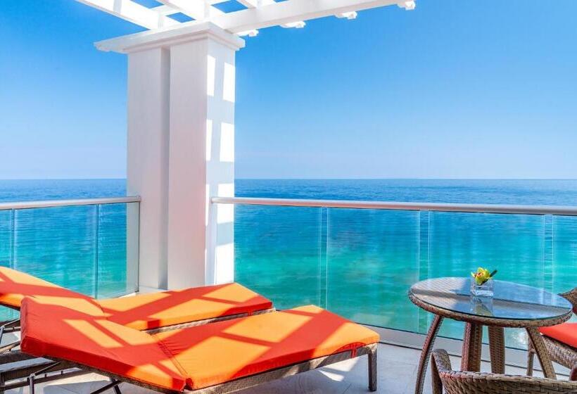هتل Jewel Grande Montego Bay Resort And Spa