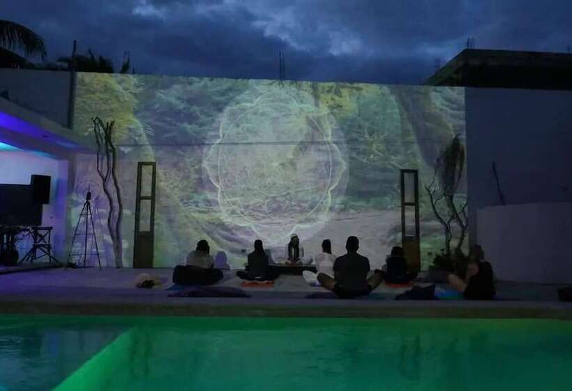 هتل Radio Tulum