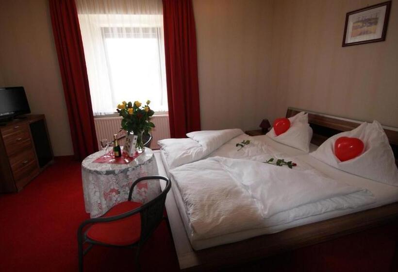 فندق Restaurant Stöckl