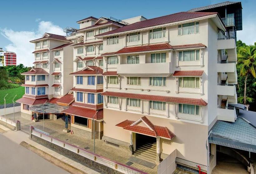 هتل Sterling Guruvayur