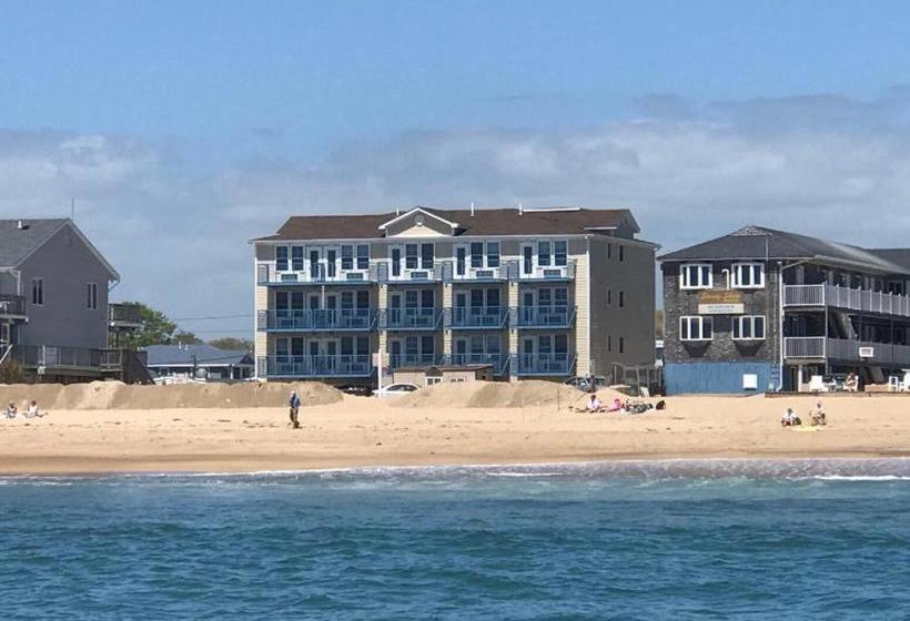 مُتل Misquamicut Beach Front Inn
