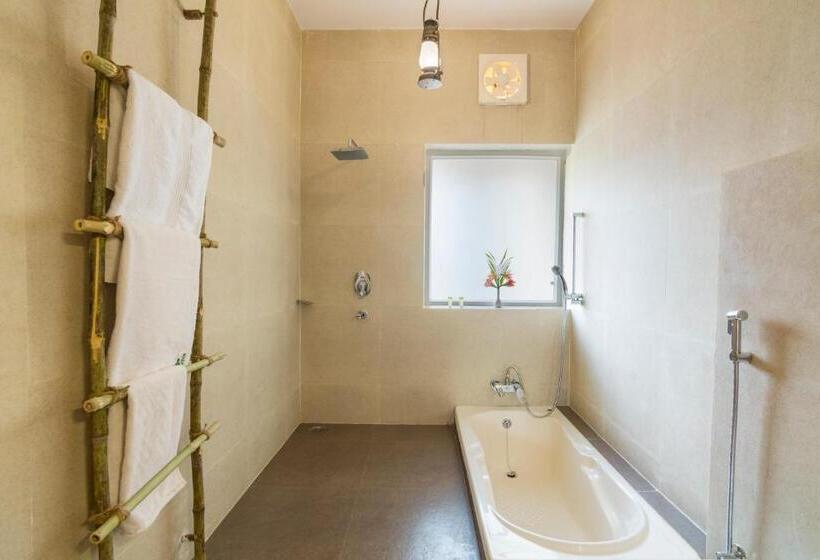 リゾートホテル The Riverwood Forest Retreat Pench