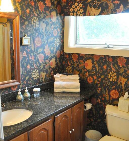 Sylvan Inn Bed & Breakfast