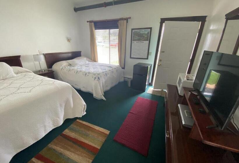 הוסטל Sgt Prestons Lodge