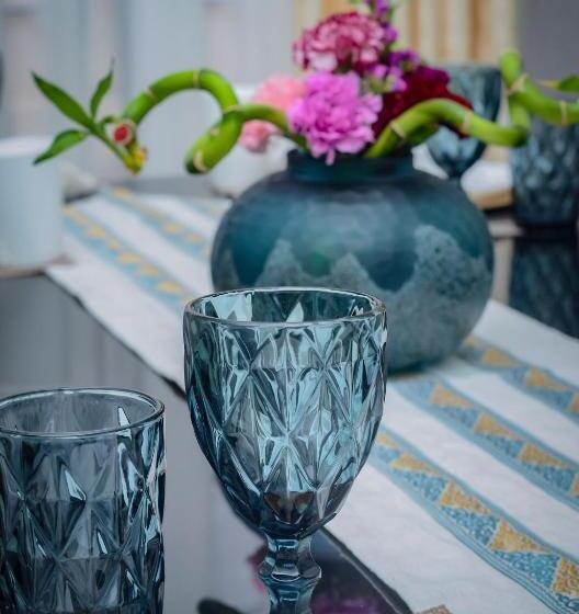 تختخواب و صبحانه Jadea Residence