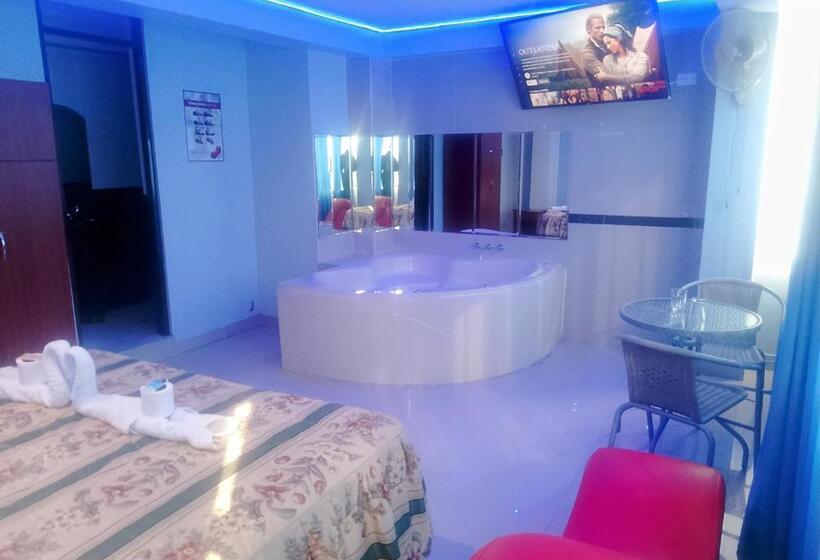هتل Hostal Sinaloa Inn