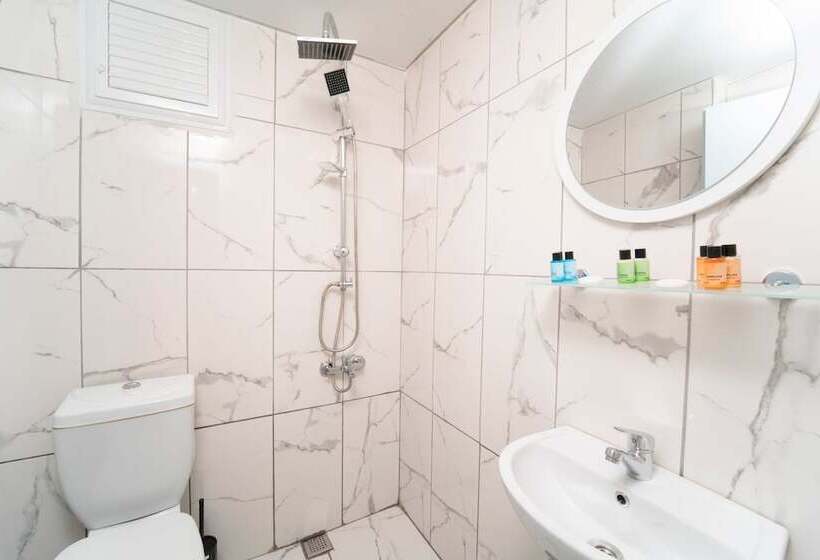 هتل Kemer Royal Beach