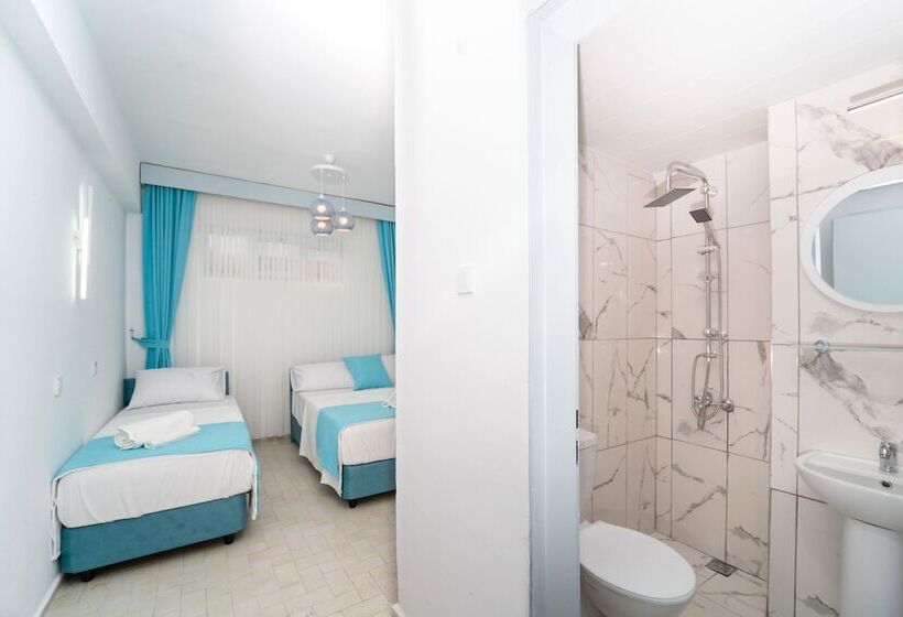 هتل Kemer Royal Beach