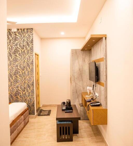 酒店 Serenity Stay Inn