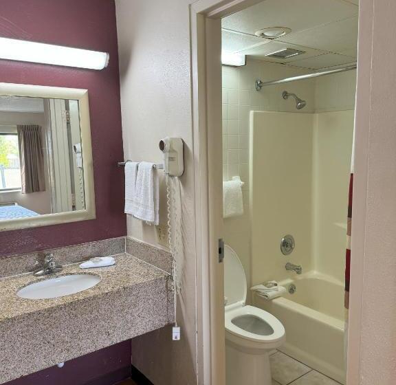 모텔 Sycamore Suites