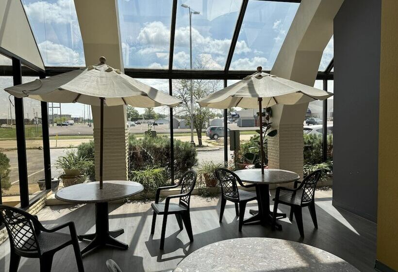 모텔 Sycamore Suites