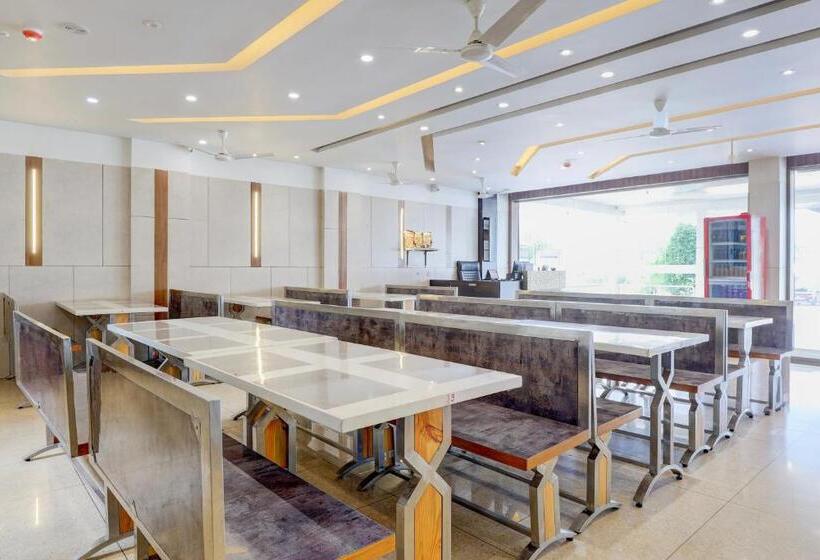 Oyo Hotel Shreeji