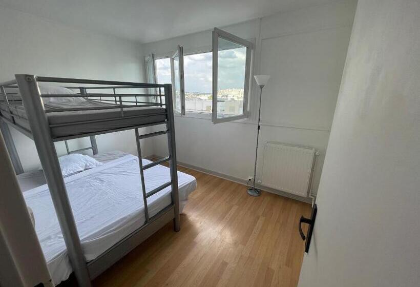 هاستل Auberge Paris La Défense