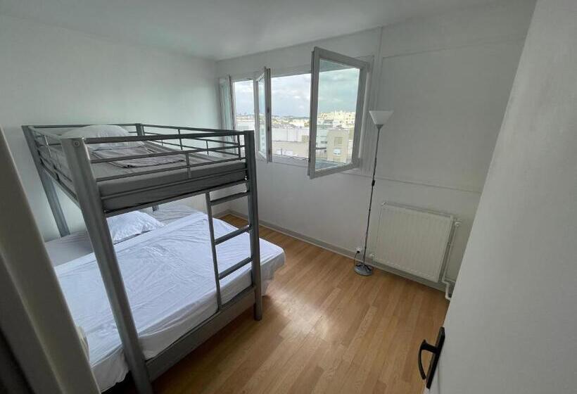 هاستل Auberge Paris La Défense
