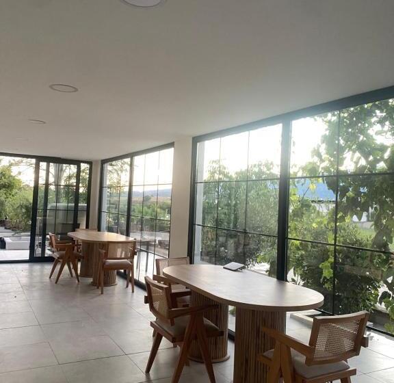 تختخواب و صبحانه Casa Mora Zeytinli