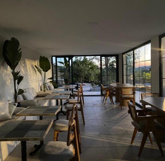 تختخواب و صبحانه Casa Mora Zeytinli