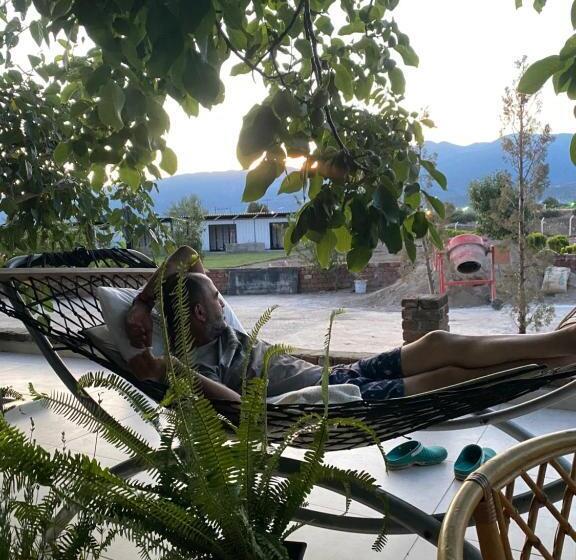 تختخواب و صبحانه Casa Mora Zeytinli